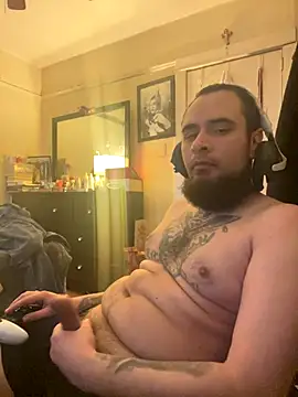 Snapshot of cnasty5621333 chatting on 10/13/25, 03:46 cnasty5621333 online show from 10/13/25, 03:46