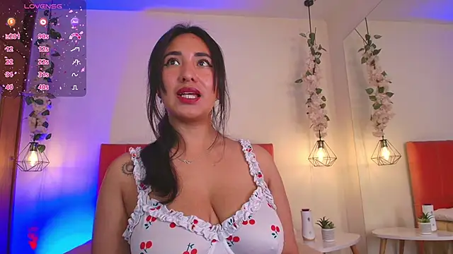 Snapshot of Athompzon chatting on 04/08/26, 11:12 Athompzon online show from 04/08/26, 11:12