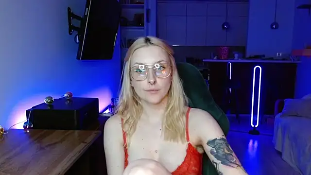 illusorycat online show from 03/22/26, 09:05