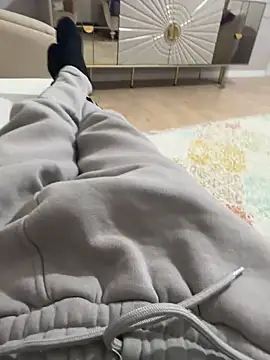 MAHKE12 online show from 10/19/25, 08:33