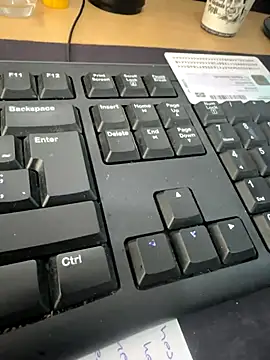 MAHKE12 online show from 09/29/25, 09:38