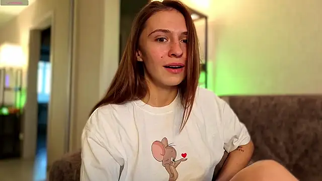 LovelyKatea online show from 10/20/25, 12:17