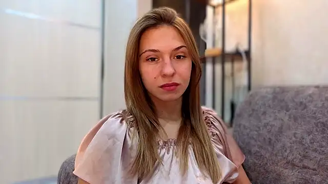 LovelyKatea online show from 10/05/25, 05:36