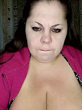 Snapshot of Ginabig chatting on 01/13/26, 03:43 Ginabig online show from 01/13/26, 03:43