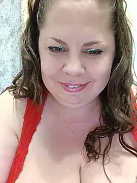 Snapshot of Ginabig chatting on 06/02/26, 11:32 Ginabig online show from 06/02/26, 11:32