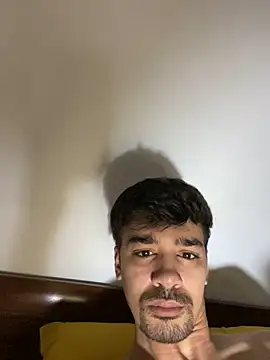 Hermanooooooo online show from 04/24/26, 06:37
