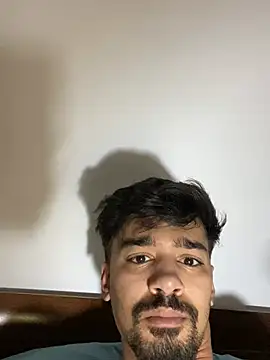 Snapshot of Hermanooooooo chatting on 06/03/26, 12:50 Hermanooooooo online show from 06/03/26, 12:50