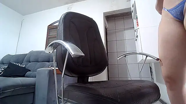 CherrylBee2022 online show from 10/26/25, 04:29