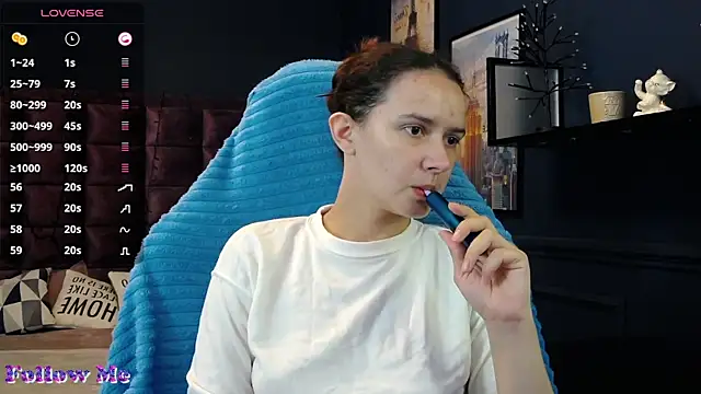 Snapshot of iris_nikhols chatting on 07/10/26, 02:00 iris nikhols online show from 07/10/26, 02:00
