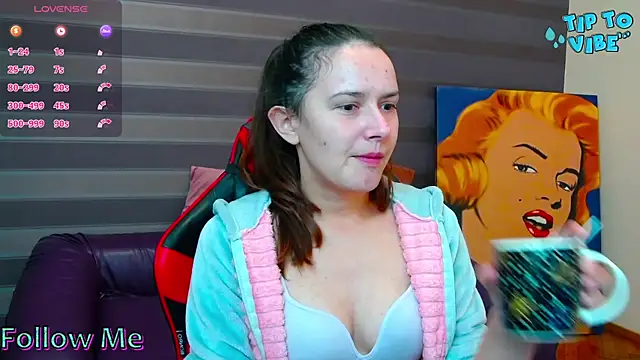 iris nikhols online show from 09/27/25, 12:39