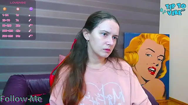 iris nikhols online show from 11/25/25, 02:45