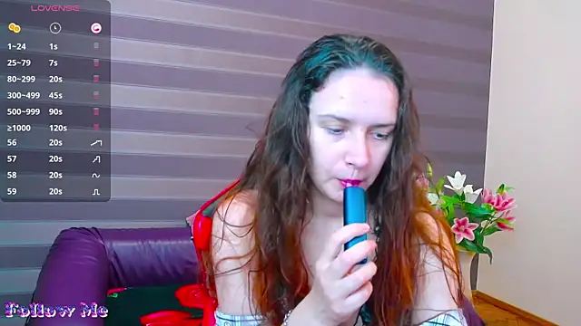 iris nikhols online show from 05/12/26, 12:51