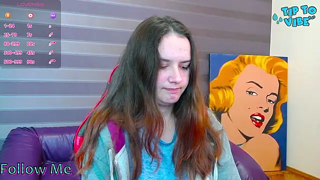 iris nikhols online show from 10/19/25, 03:42