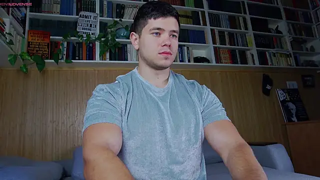 Snapshot of Arilas_ chatting on 09/28/25, 06:42 Arilas  online show from 09/28/25, 06:42