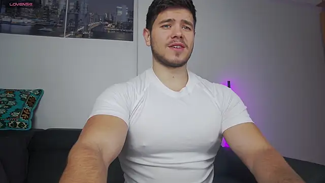 Arilas  online show from 11/15/25, 07:45