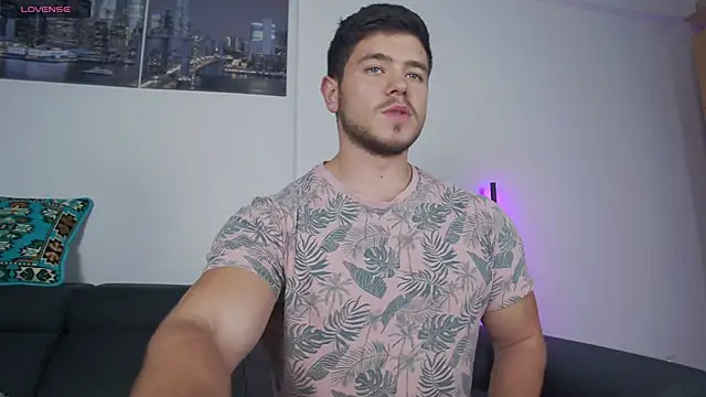 Arilas  online show from 11/14/25, 02:21