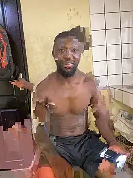 Snapshot of vannycov chatting on 09/29/25, 10:44 vannycov online show from 09/29/25, 10:44