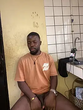 Snapshot of vannycov chatting on 09/08/25, 03:00 vannycov online show from 09/08/25, 03:00