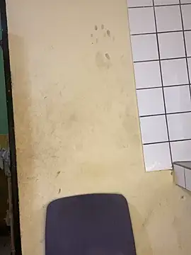 Snapshot of vannycov chatting on 09/21/25, 10:09 vannycov online show from 09/21/25, 10:09