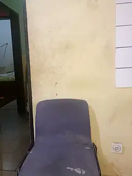 Snapshot of vannycov chatting on 09/28/25, 02:57 vannycov online show from 09/28/25, 02:57