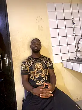 Snapshot of vannycov chatting on 11/12/25, 11:30 vannycov online show from 11/12/25, 11:30