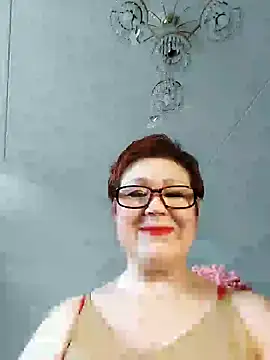 Snapshot of Fire_Night chatting on 02/05/25, 10:19 Fire Night online show from 02/05/25, 10:19