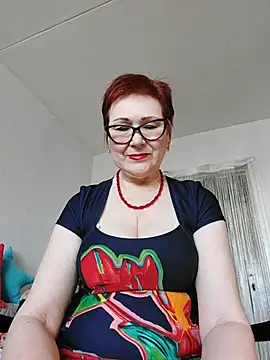 Snapshot of Fire_Night chatting on 02/13/26, 07:30 Fire Night online show from 02/13/26, 07:30