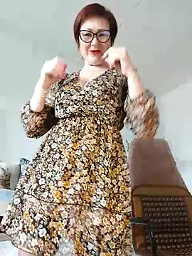 Snapshot of Fire_Night chatting on 09/30/25, 07:47 Fire Night online show from 09/30/25, 07:47