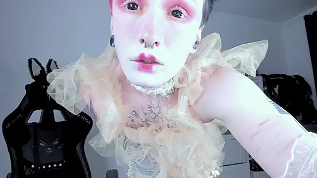 sweet pinkberry online show from 10/31/25, 04:58