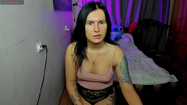 monica  elder online show from 04/04/26, 07:59