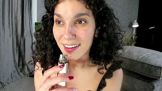  CurlySue  online show from 03/18/25, 12:39