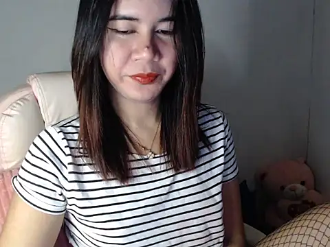 TransPetite1 online show from 09/10/25, 03:16