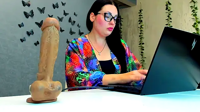 WorshipLilit online show from 09/19/25, 06:01