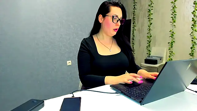 WorshipLilit online show from 03/20/26, 06:53