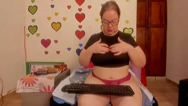 Snapshot of BarbaraFight chatting on 07/06/26, 11:18 BarbaraFight online show from 07/06/26, 11:18
