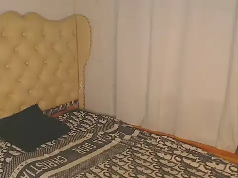 sweet prettygirl online show from 12/14/25, 01:01