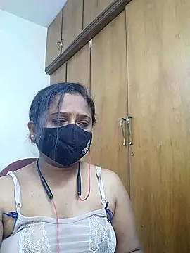 sexynayan23 online show from 05/14/26, 01:08