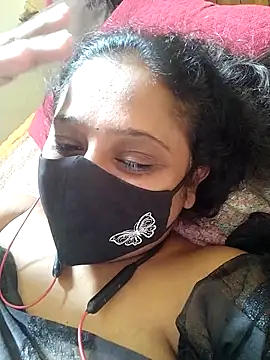 sexynayan23 online show from 04/14/26, 05:23