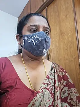 sexynayan23 online show from 10/31/25, 05:04