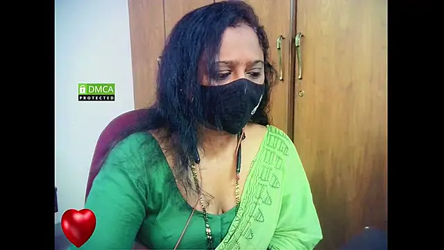 sexynayan23 online show from 03/18/26, 05:36