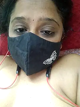 sexynayan23 online show from 04/15/26, 05:28