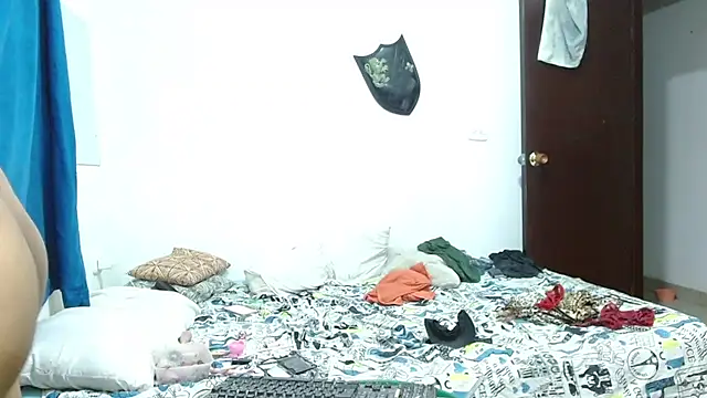 Snapshot of -Anarka- chatting on 02/11/26, 11:15 -Anarka- online show from 02/11/26, 11:15