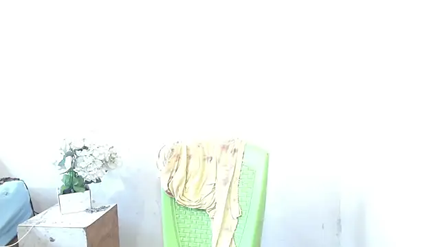 Snapshot of -Anarka- chatting on 09/23/25, 01:51 -Anarka- online show from 09/23/25, 01:51