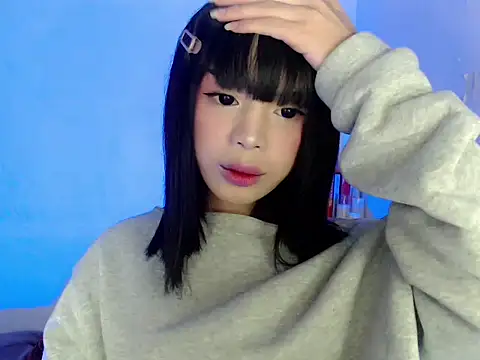 Snapshot of SweetCheska19 chatting on 05/03/26, 01:04 SweetCheska19 online show from 05/03/26, 01:04