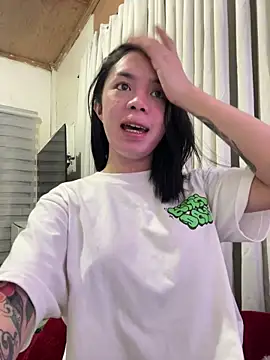 Snapshot of SweetCheska19 chatting on 03/01/26, 11:32 SweetCheska19 online show from 03/01/26, 11:32