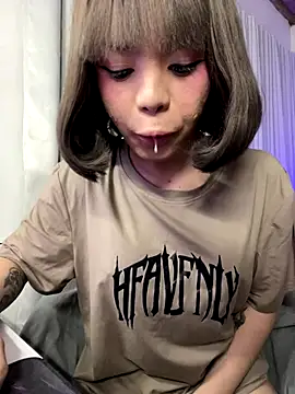 Snapshot of SweetCheska19 chatting on 09/12/25, 09:03 SweetCheska19 online show from 09/12/25, 09:03