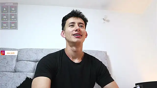 Snapshot of _Alexxx chatting on 12/06/24, 12:18 Alexxx online show from 12/06/24, 12:18