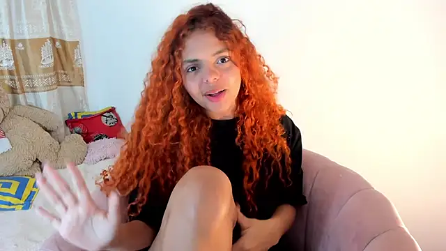 Snapshot of ValienteGirl_ chatting on 01/02/25, 02:02 ValienteGirl online show from 01/02/25, 02:02