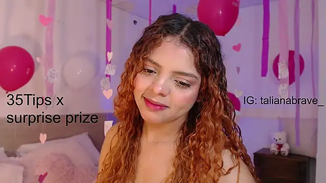 Snapshot of ValienteGirl_ chatting on 02/16/25, 12:52 ValienteGirl online show from 02/16/25, 12:52