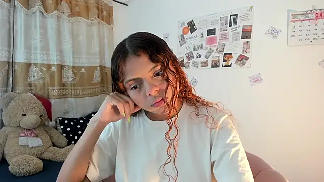 Snapshot of ValienteGirl_ chatting on 01/18/25, 03:20 ValienteGirl online show from 01/18/25, 03:20